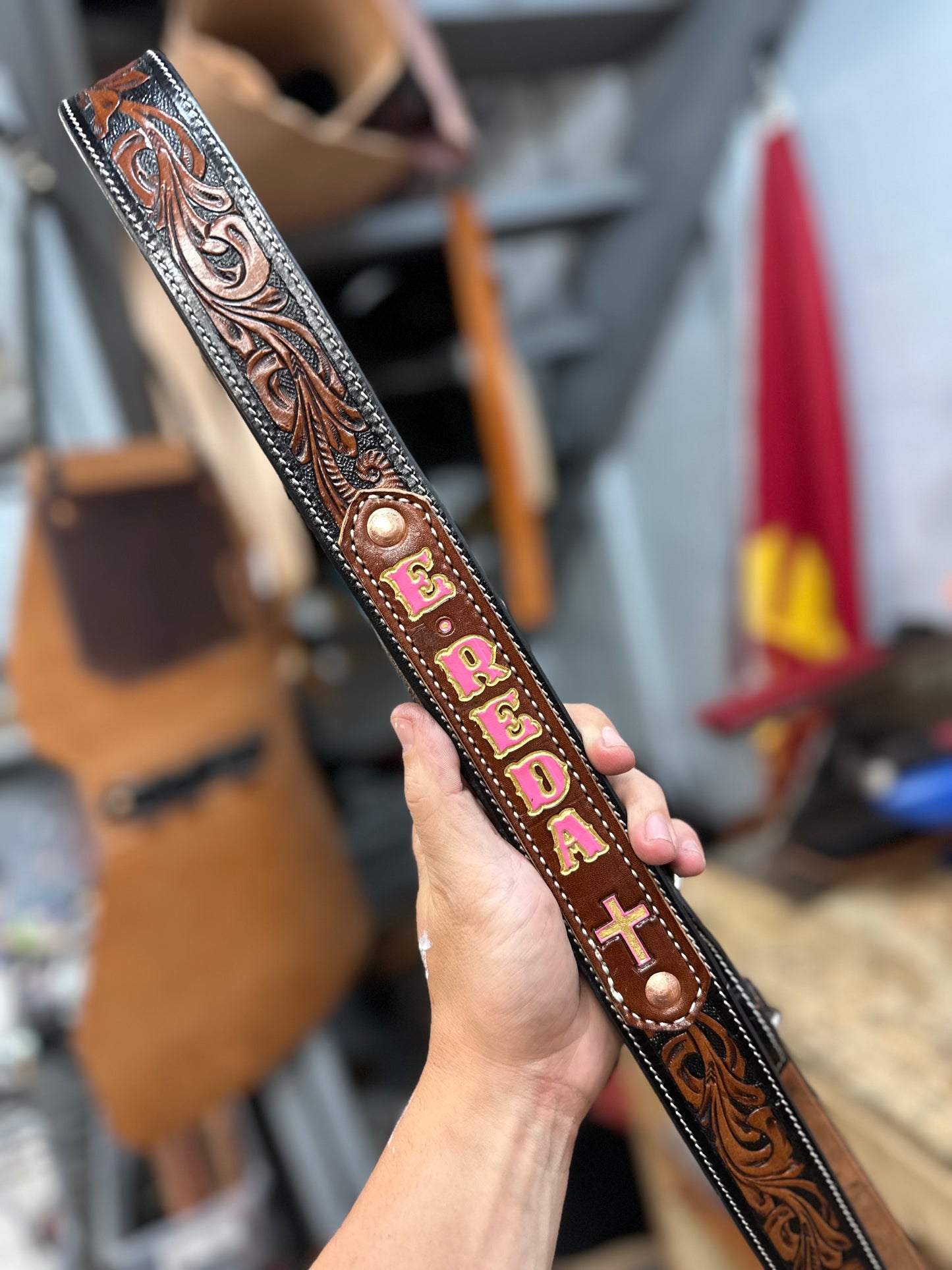 “NEW” TOOLED CUSTOM RADIO STRAP SET