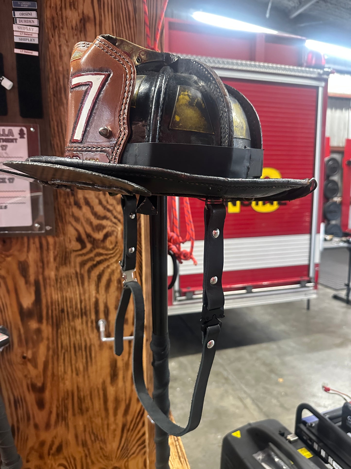 Leather helmet cobra clip chin strap