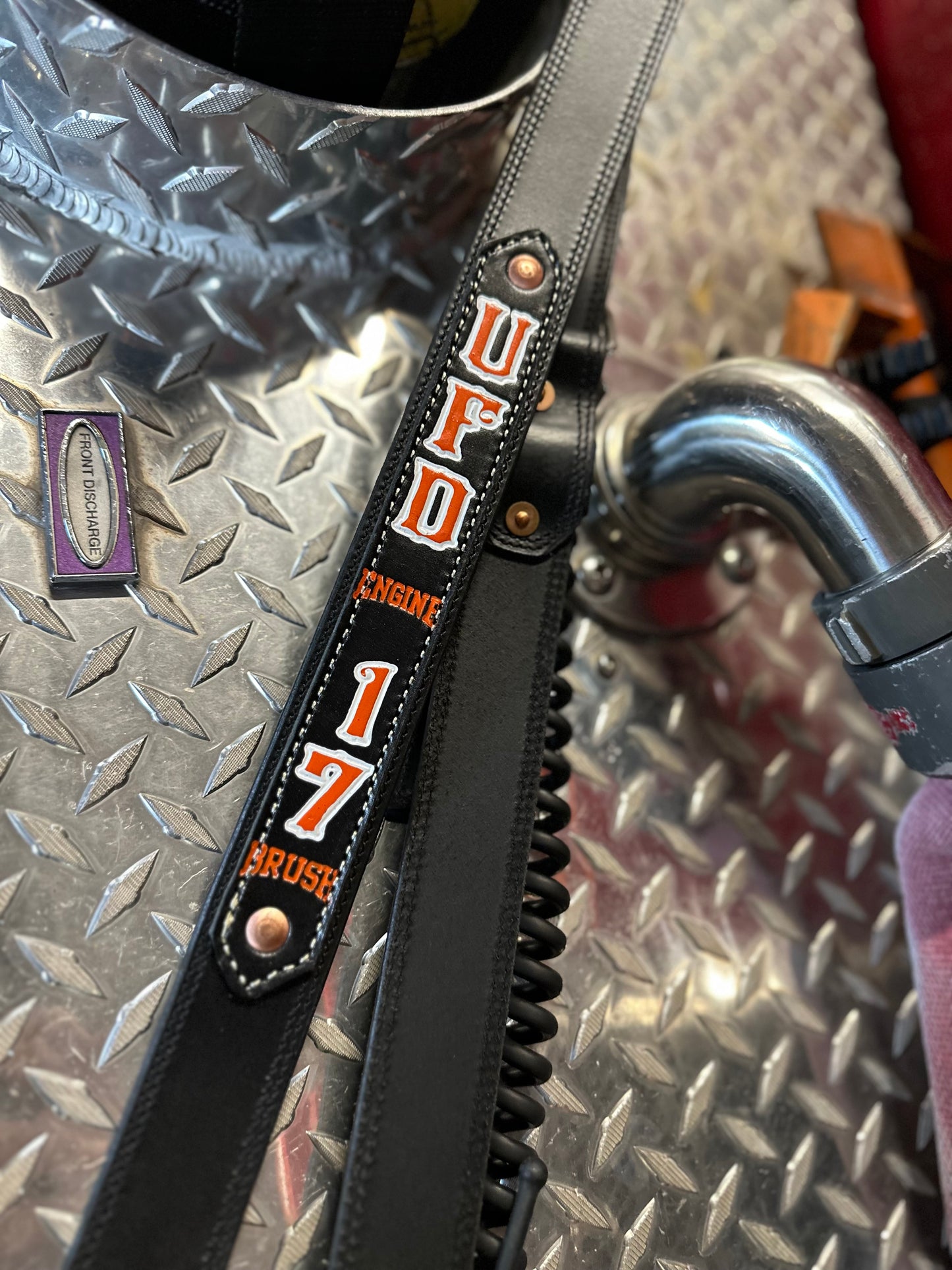 HEAVY HITTER RADIO STRAP SET