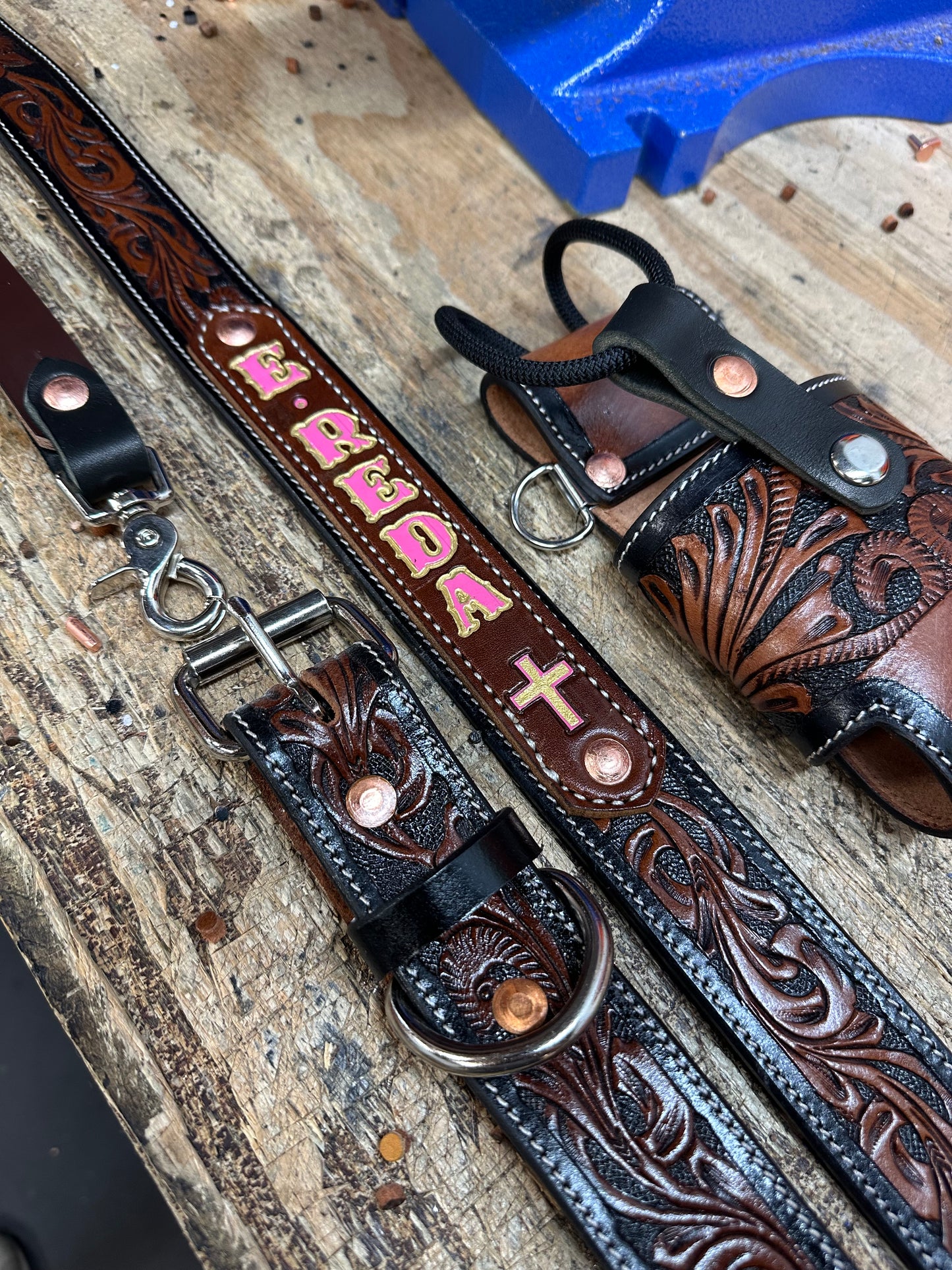 “NEW” TOOLED CUSTOM RADIO STRAP SET