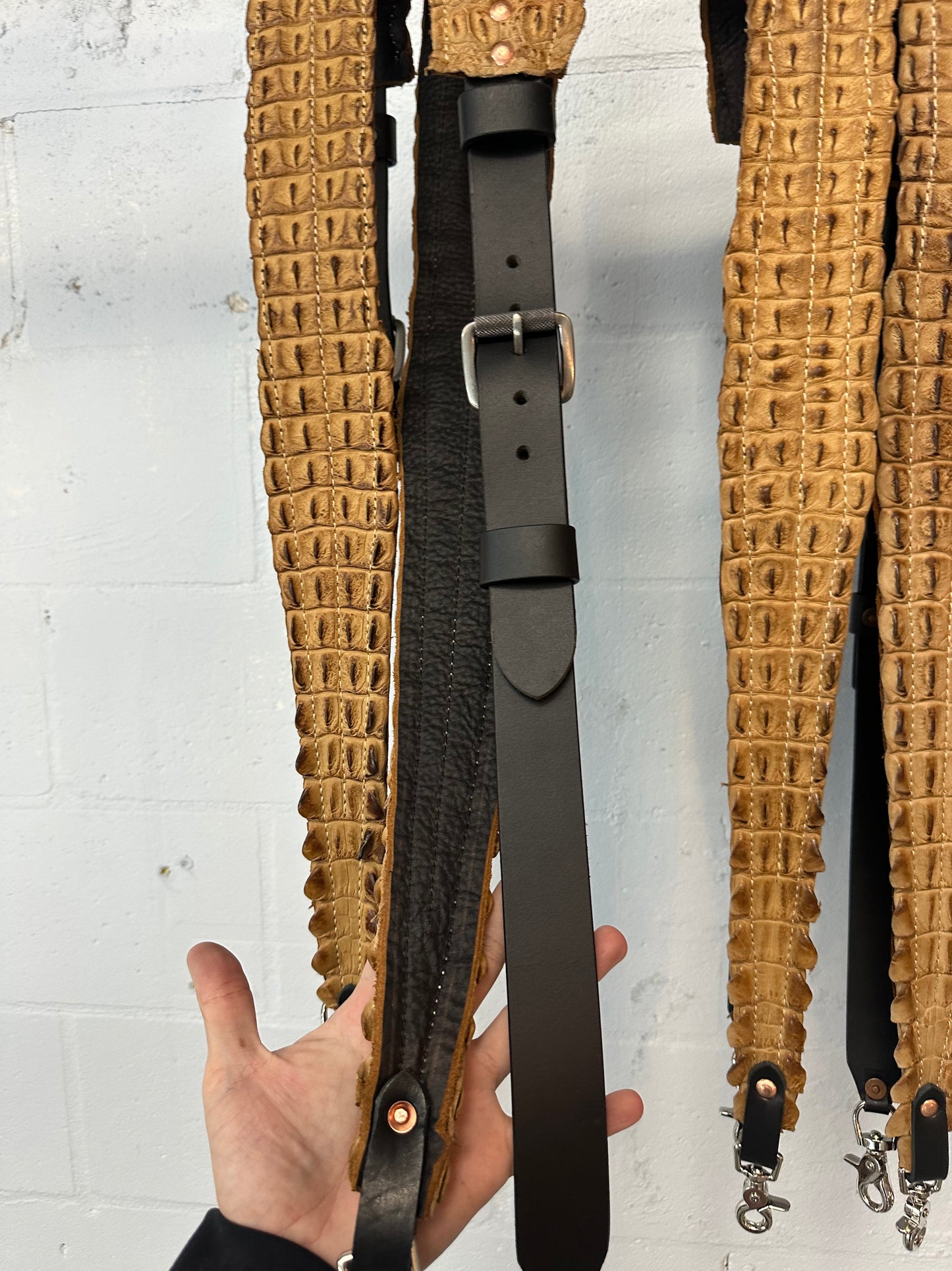 CUSTOM CROCODILE RADIO STRAP SET