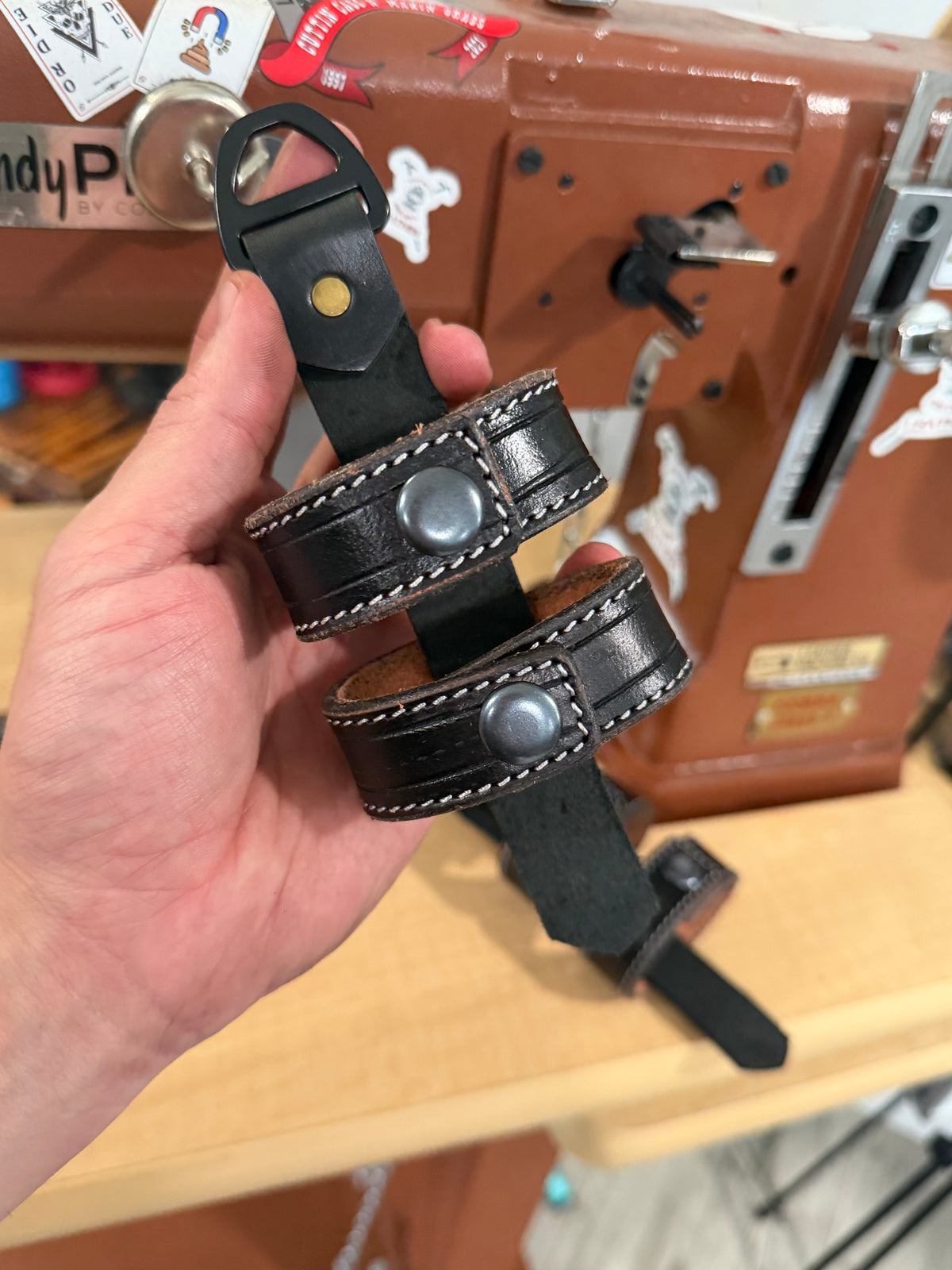 “THE MINIMALIST ” Leather Inverted flashlight holder