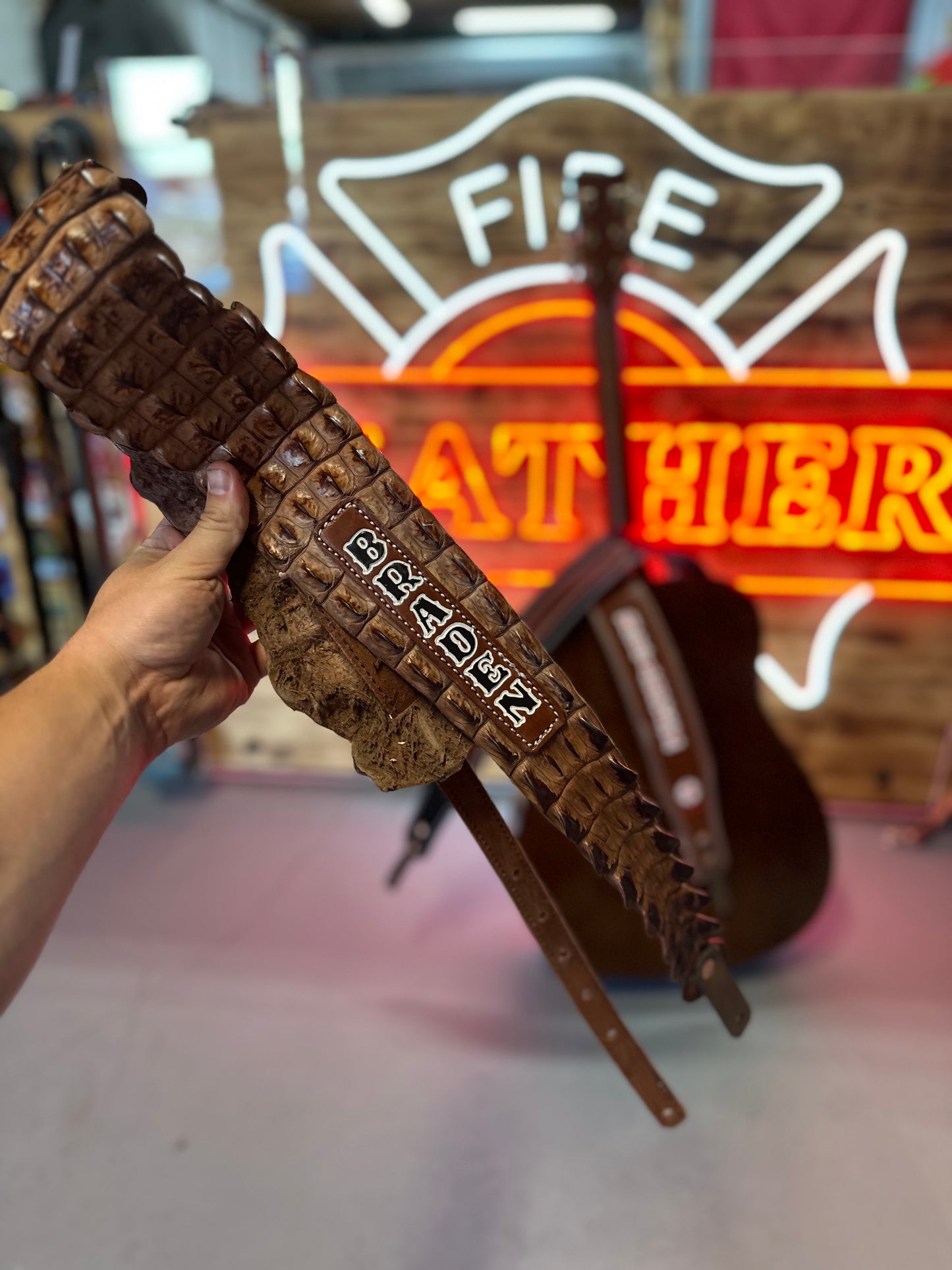 CROCODILE GUITAR STRAP