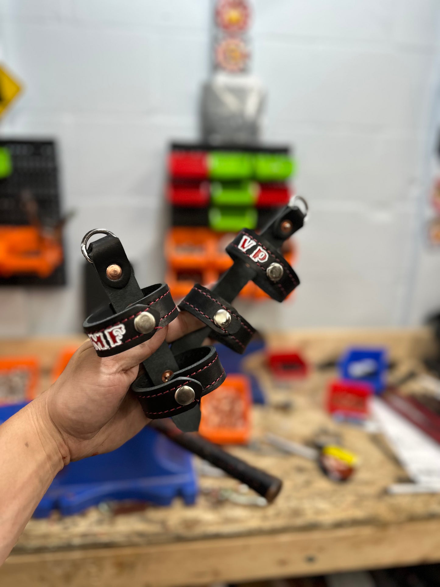 “THE MINIMALIST ” Leather Inverted flashlight holder
