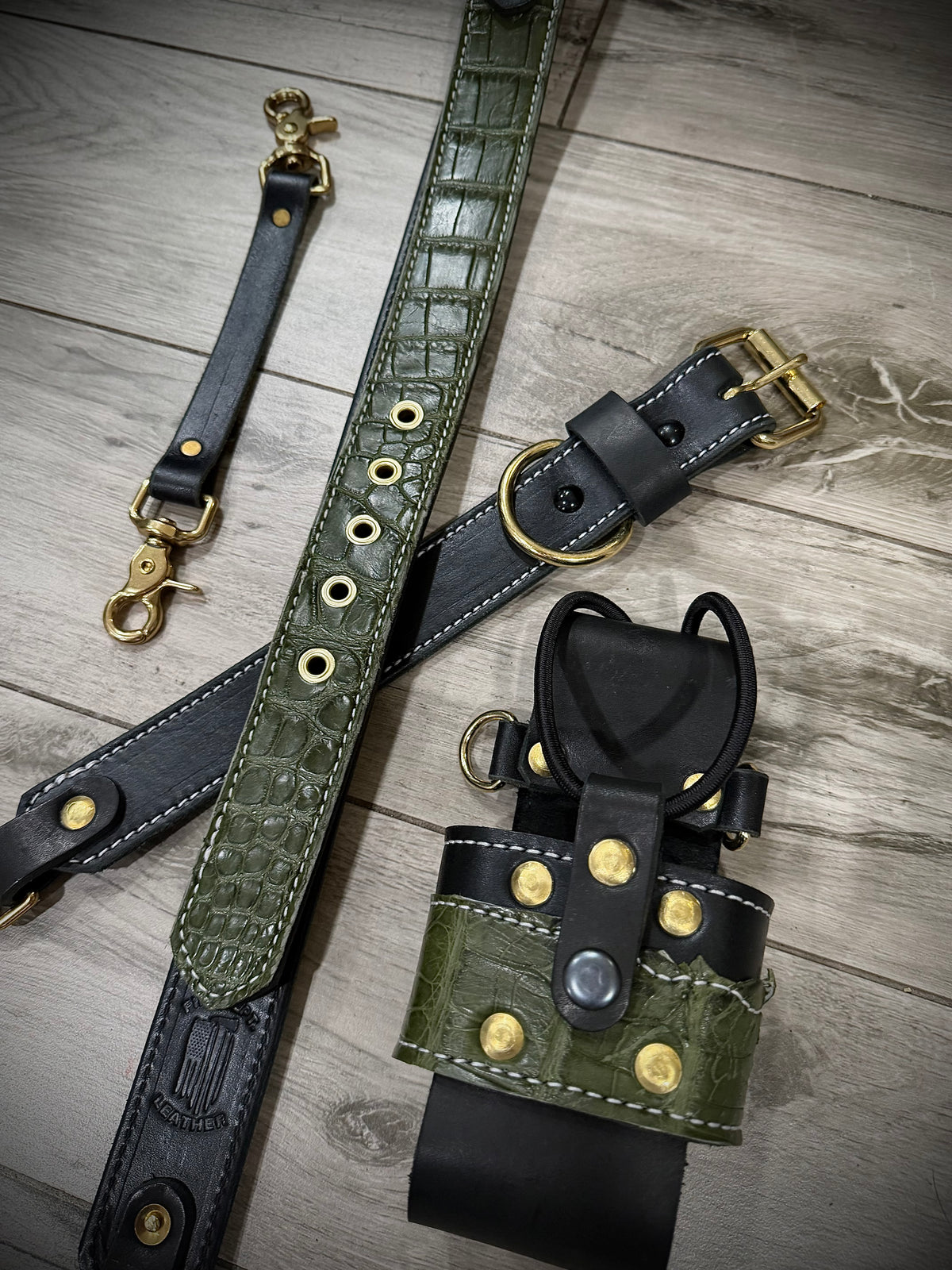 Genuine American Alligator Radio strap Set