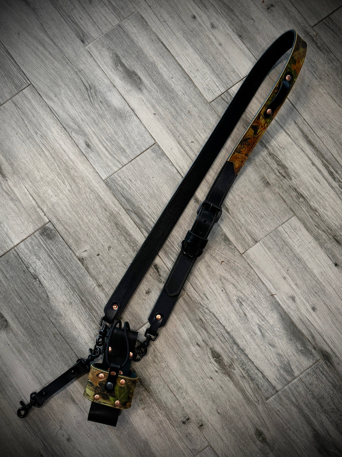 “The Invisible” Radio Strap Set