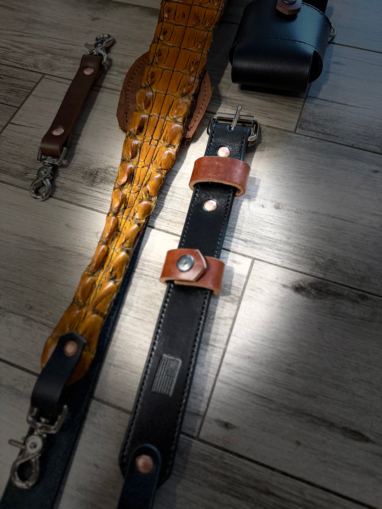 Fat Back - Genuine Crocodile Radio Strap Set
