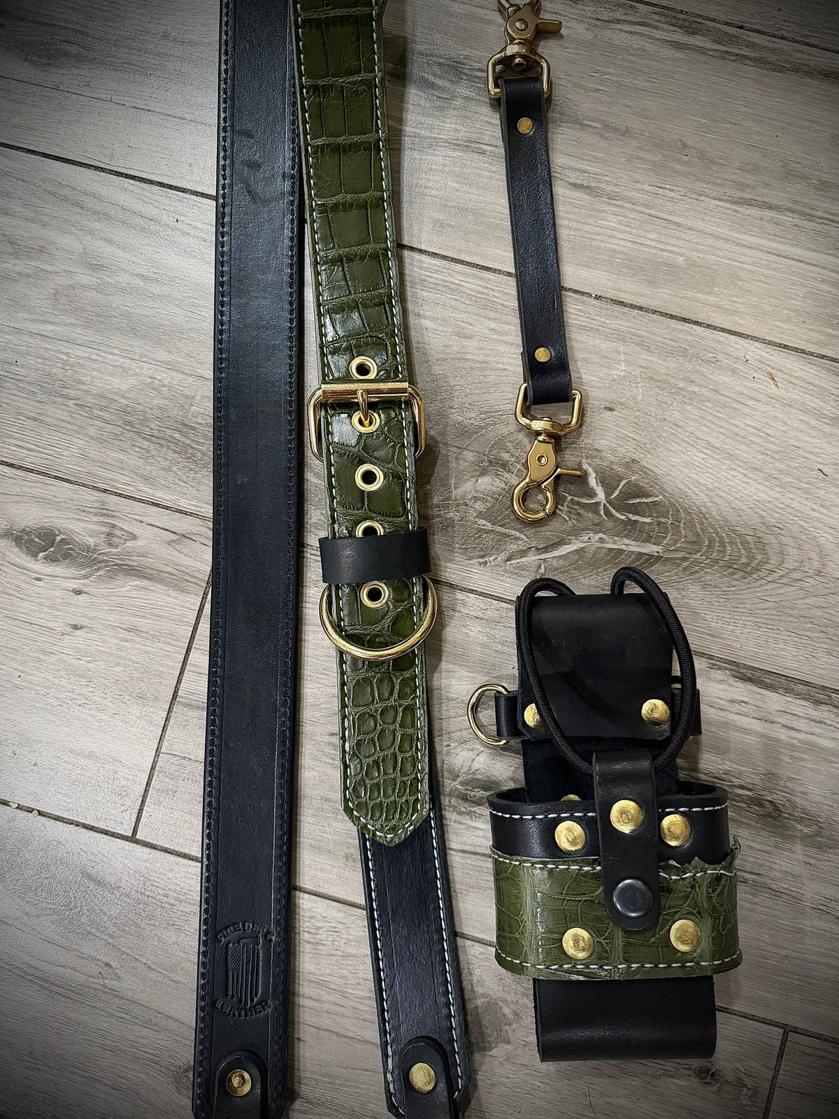 Genuine American Alligator Radio strap Set