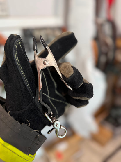 SABER FIRE GLOVES - GLOVE CHOCK