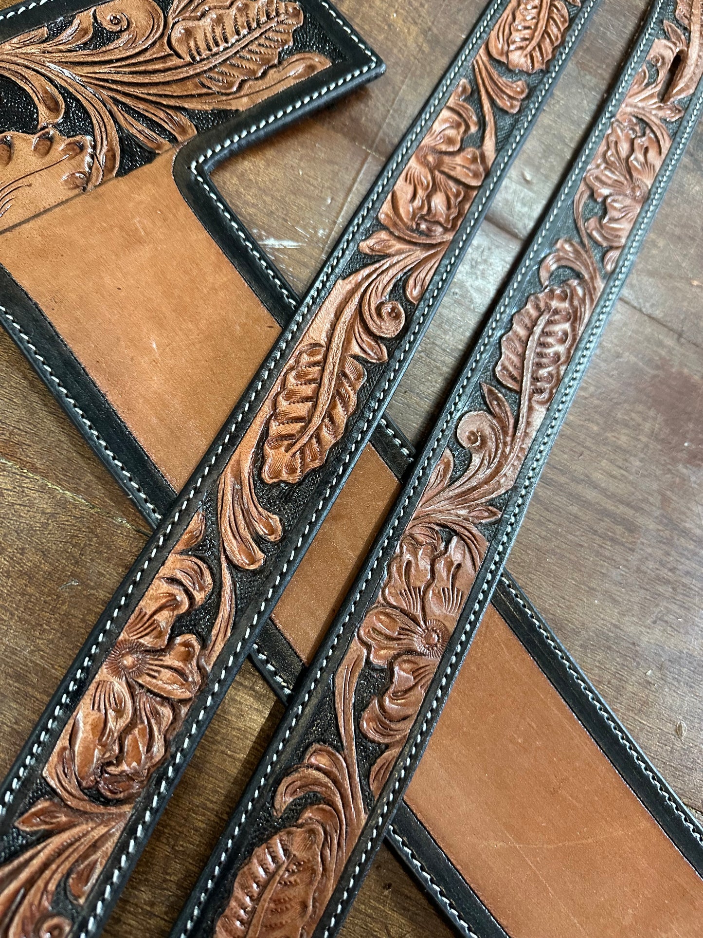 TOOLED CUSTOM RADIO STRAP SET NO. 2