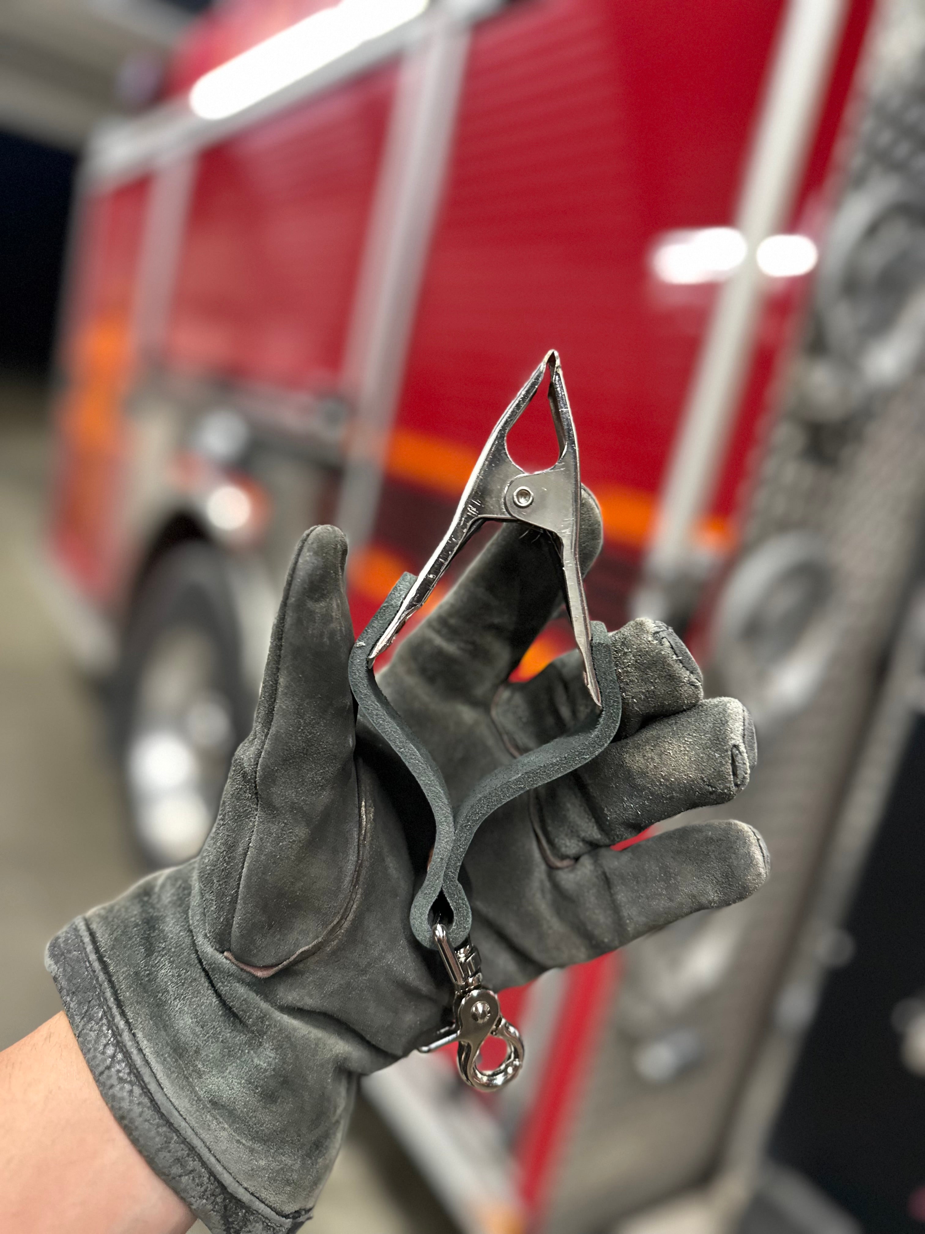 Glove Clip - Door Chock No. 2 – FIRE DEPT. LEATHER