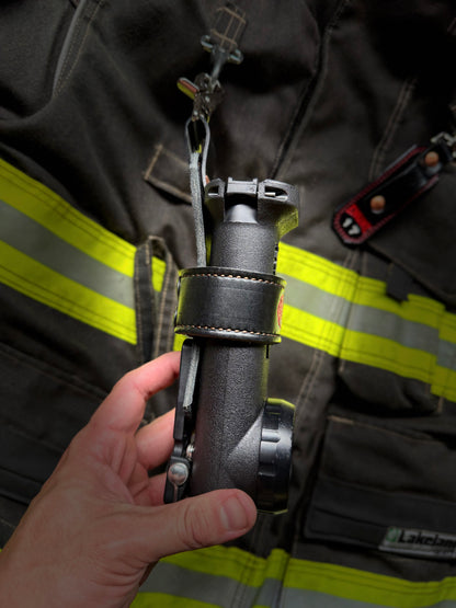“FAT STRAP” Leather Inverted flashlight holder