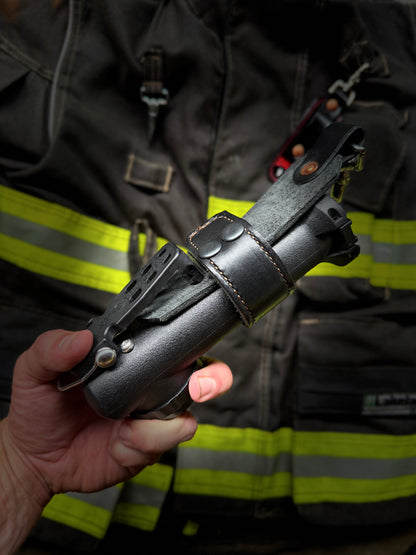 “FAT STRAP” Leather Inverted flashlight holder