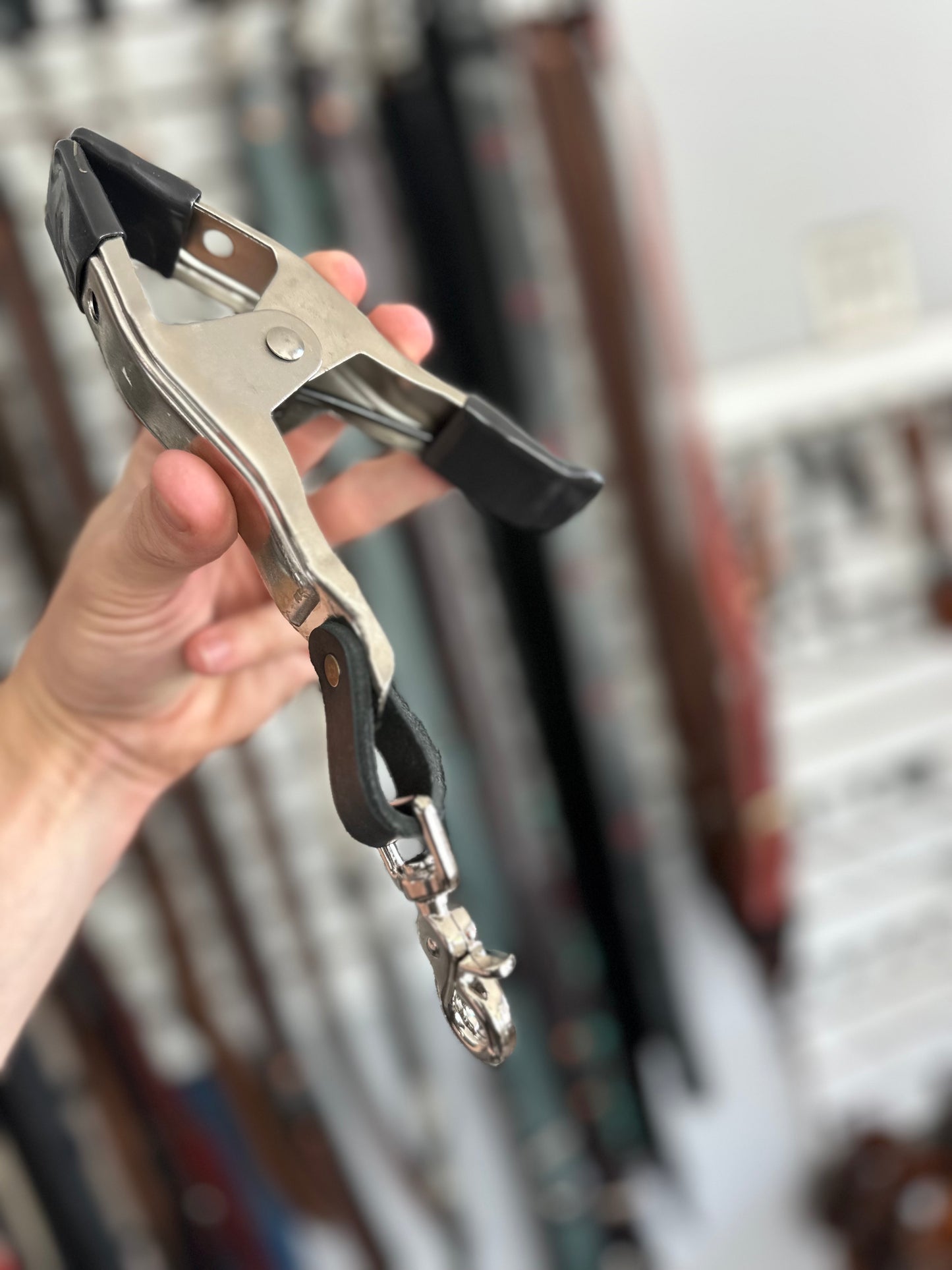 Glove Clip - Door Chock