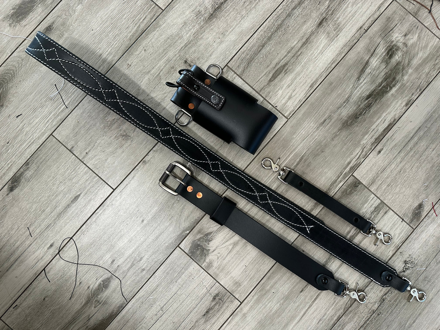 The Gunslinger Radio Strap Set