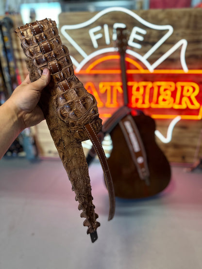 CROCODILE GUITAR STRAP