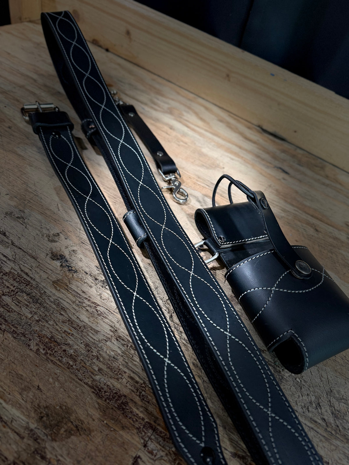 The Gunslinger Radio Strap Set