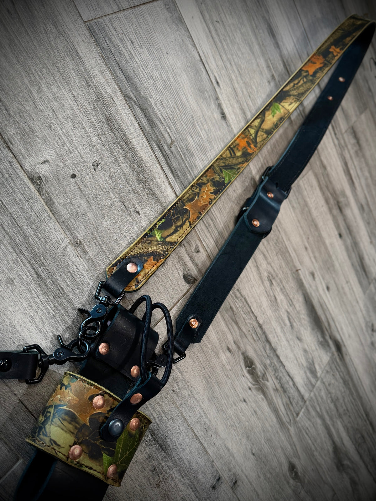 “The Invisible” Radio Strap Set