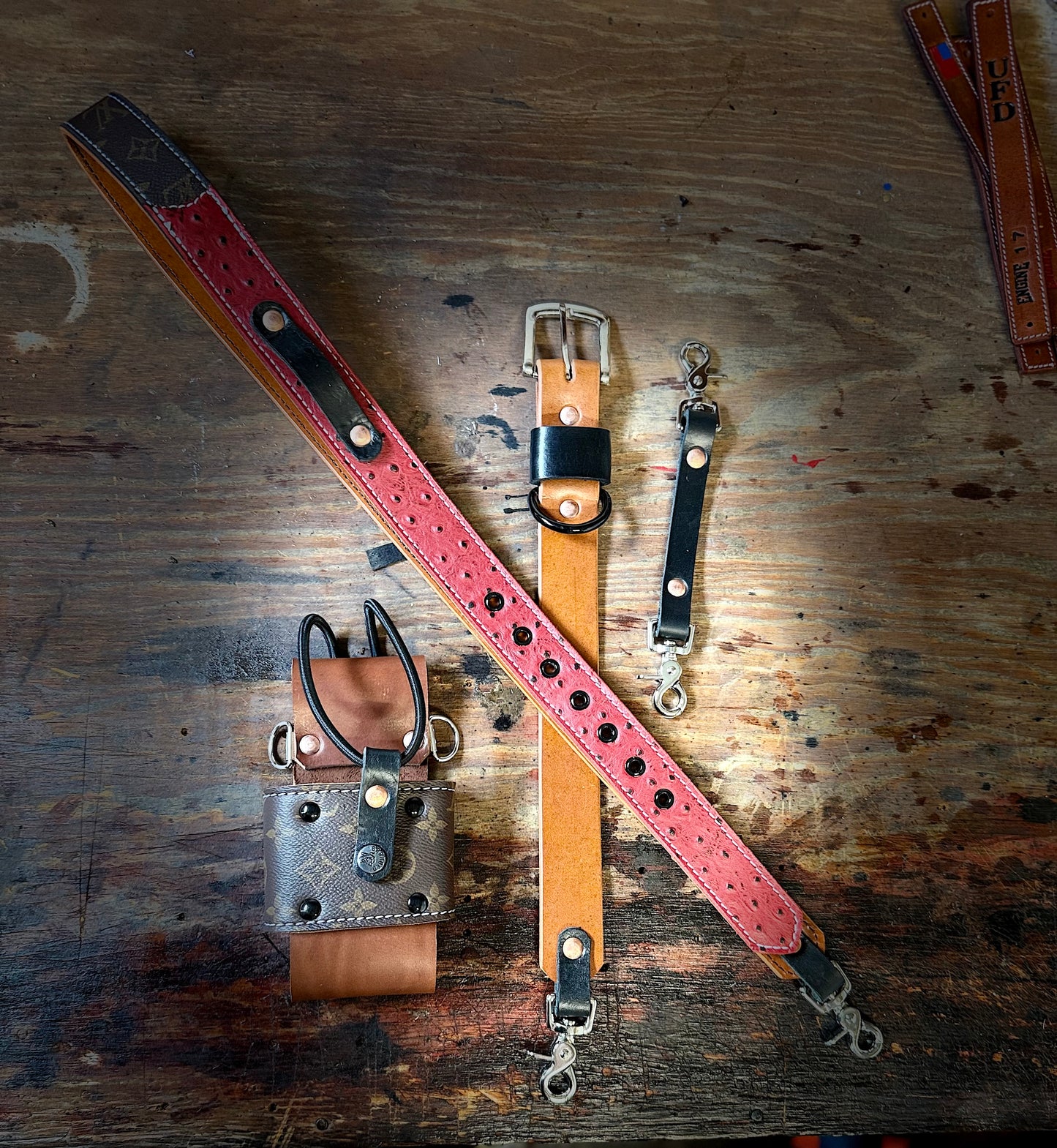 DESIGNER RADIO STRAP SET