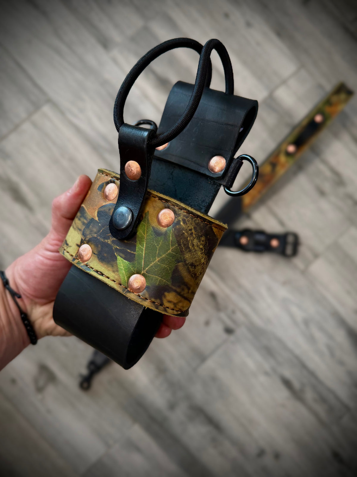 “The Invisible” Radio Strap Set